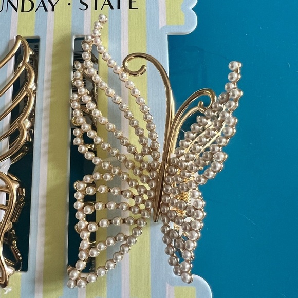 NEW  Sunday State gold and faux pearl butterfly hair clips claws Large 2 pack - Picture 3 of 9